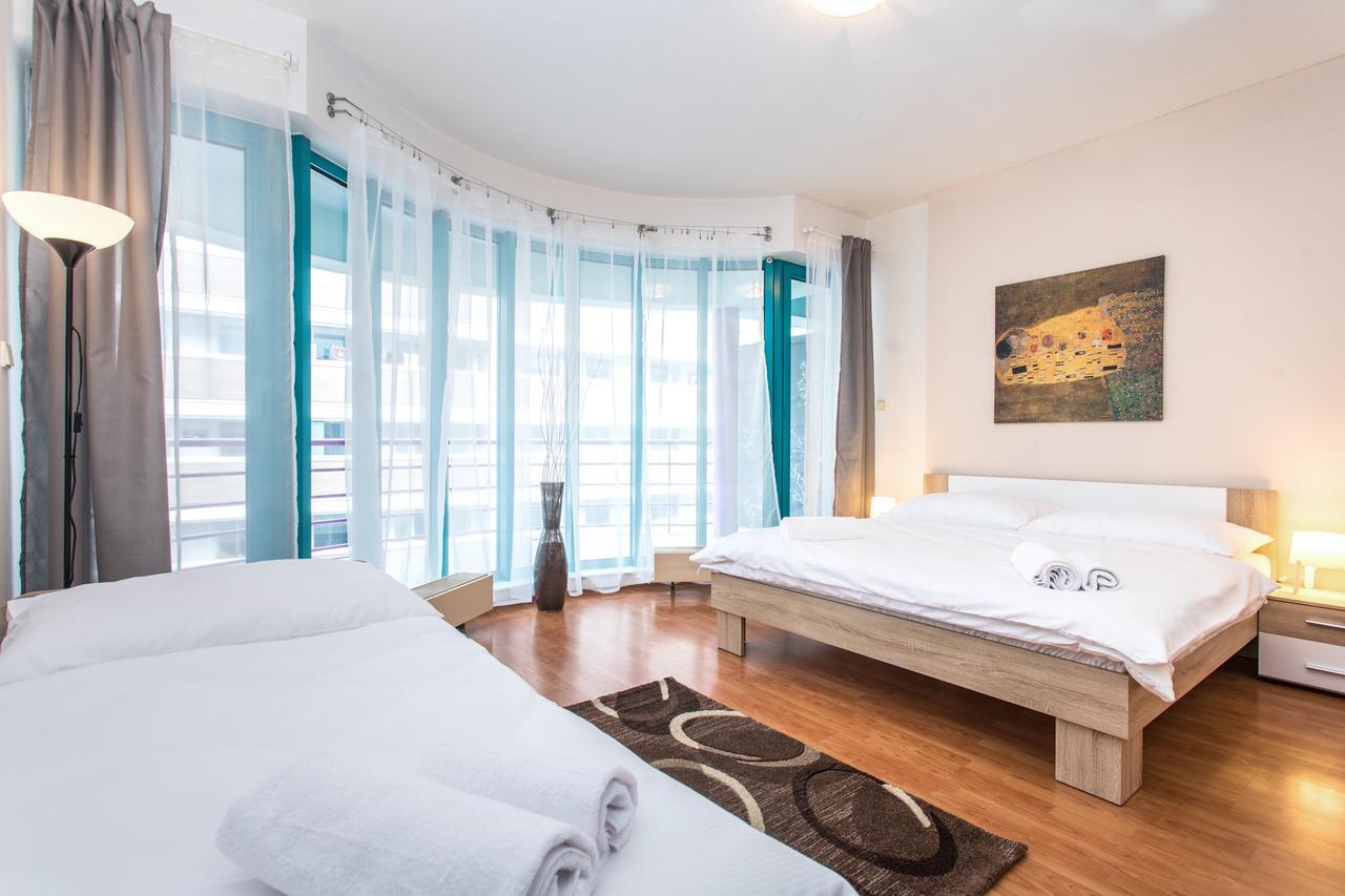 Terrace Hotel Prague Luaran gambar